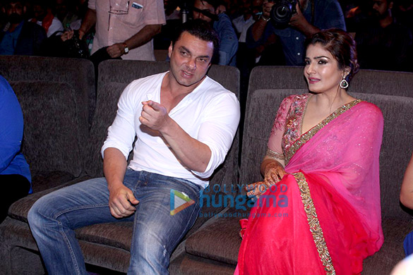 raveena and sohail bhay music launch 4