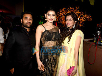 Shah Rukh Khan and many more at Sachin Joshi's Diwali bash
