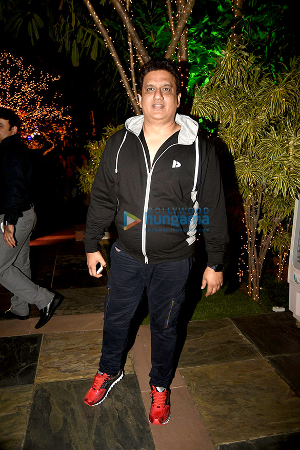 srk and many more at sachin joshis diwali bash 17