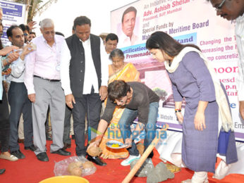Shah Rukh Khan graces Band Stand Beautification initiative