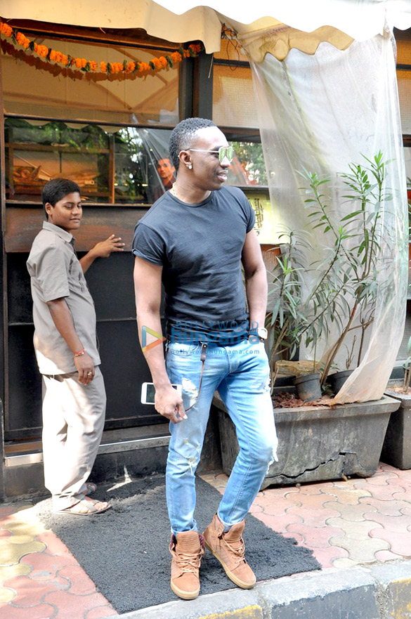 shriya dwayne snapped post lunch at indigo 3