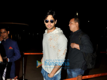 Sidharth Malhotra departs for Delhi to attend the New Zealand tourism event