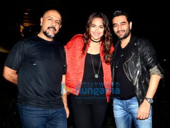 Sonakshi Sinha sings at the Bollywood Music Project concert