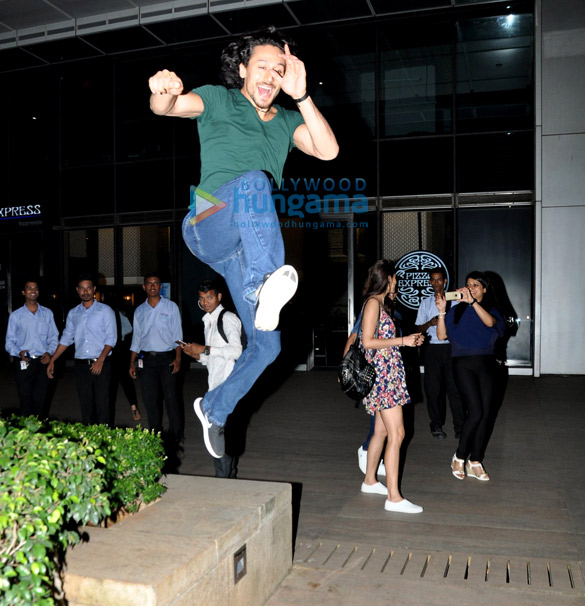 Tiger Shroff & Disha Patani snapped post their dinner at ‘Pizza Express’
