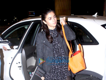 Varun Dhawan & Alia Bhatt depart for 'Badrinath Ki Dulhania's shoot in Singapore