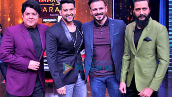 Riteish Deshmukh, Aftab Shivdasani & Vivek Oberoi on the sets of ‘Yaaron Ki Baraat’