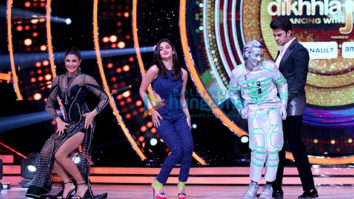 Alia Bhatt promotes ‘Dear Zindagi’ on Jhalak Dikhhla Jaa