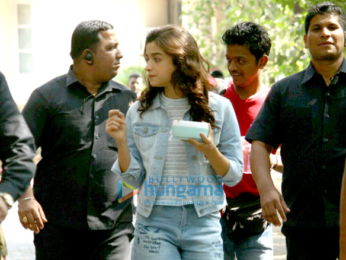 Alia Bhatt snapped during her upcoming film 'Dear Zindagi's promotions