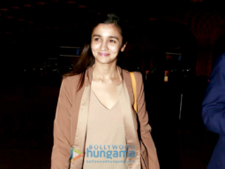 Alia Bhatt, Farhan Akhtar and Vivek Oberoi snapped at the Mumbai airport