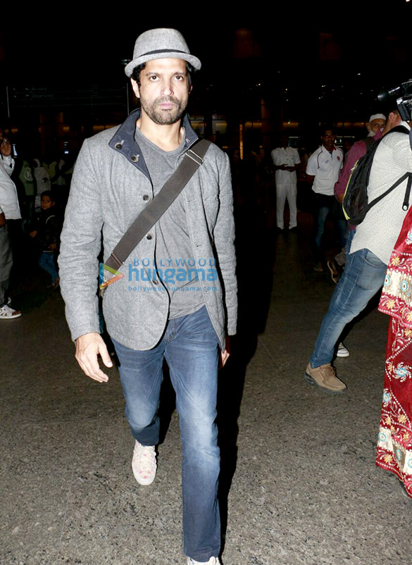alia farhan and vivek snapped at the mumbai airport 2