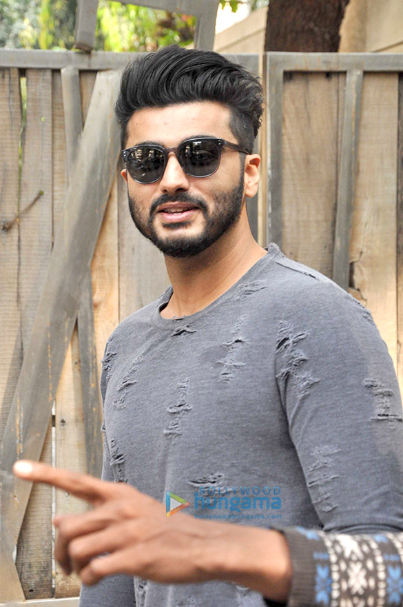 Arjun Kapoor & Zayed Khan snapped in Bandra Arjun Kapoor & Zayed Khan snapped in Bandra