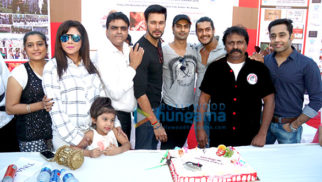Celebs celebrate 76th birth anniversary of Bruce Lee