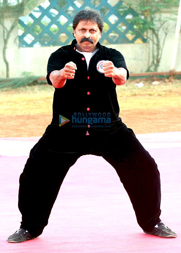 celebs celebrate 76th birth anniversary of bruce lee 9