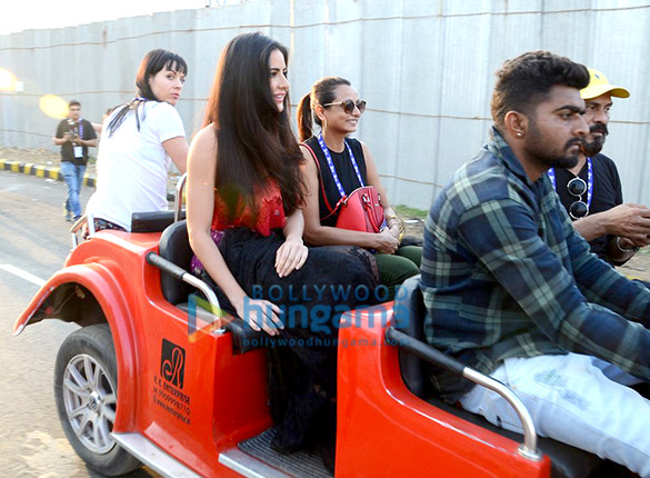 celebs grace global citizen festival india 2016 with coldplay 19