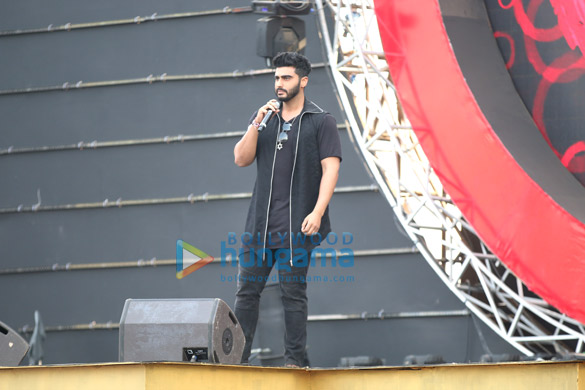 celebs grace global citizen festival india 2016 with coldplay 49