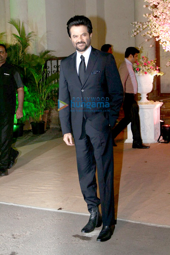 celebs grace rikku rakesh nath daughter shaina naths wedding reception 8