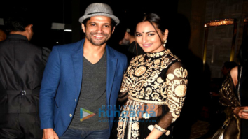 Farhan Akhtar & Sonakshi Sinha grace Ash Chandler’s Jazz musical show at ‘Luna Nudo Gusta’