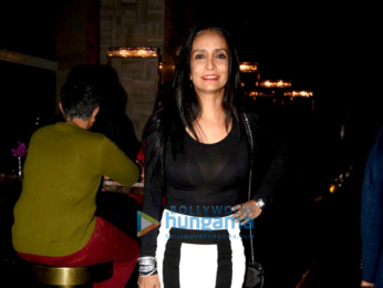 Farhan Akhtar & Sonakshi Sinha grace Ash Chandler’s Jazz musical show at ‘Luna Nudo Gusta’