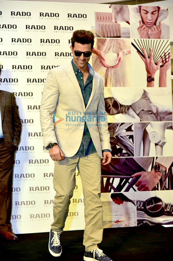 hrithik roshan at the launch of rados new watch in delhi 5