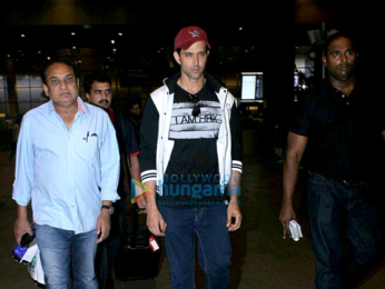 Hrithik Roshan snapped in casuals at the international airport