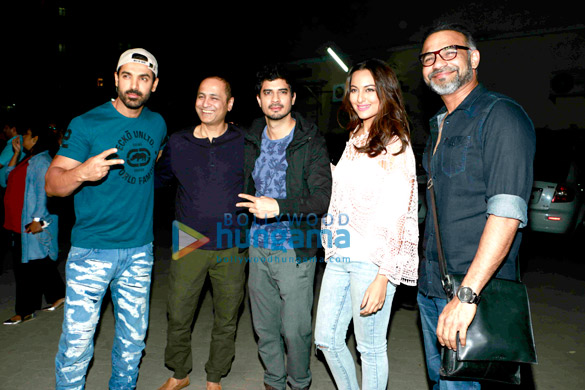 john abraham and sonakshi sinha snapped promoting their film force 2 1