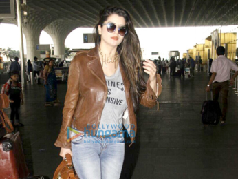 Kainaat Arora,Mumbai international airport