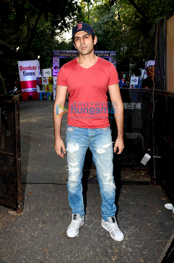 kartik graces the screening of pkp2 at balllard estate festival 6