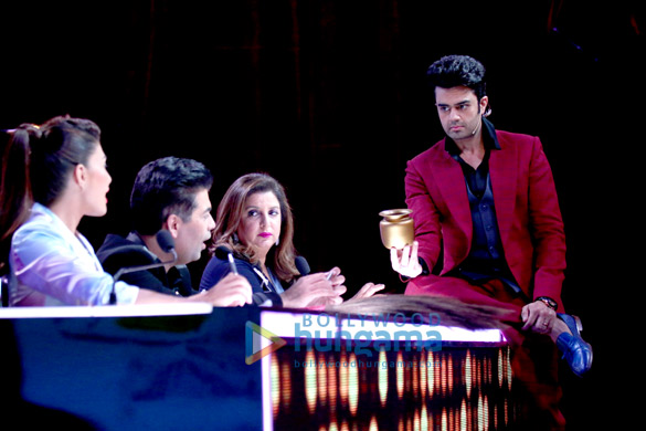 Jacqueline Fernandez, Farah Khan, Manish Paul & Karan Johar snapped on the sets of Jhalak Dikhhla Jaa Jacqueline Fernandez, Farah Khan, Manish Paul & Karan Johar snapped on the sets of Jhalak Dikhhla Jaa