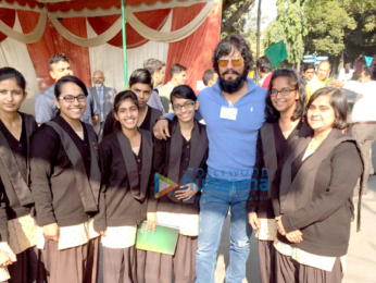 Randeep Hooda visits his school after 24 years