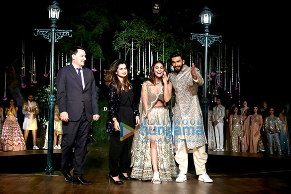 Ranveer Singh & Vaani Kapoor as the showstoppers for ‘Spring-Summer 2017 Couture Collection’ Ranveer Singh & Vaani Kapoor as the showstoppers for ‘Spring-Summer 2017 Couture Collection’