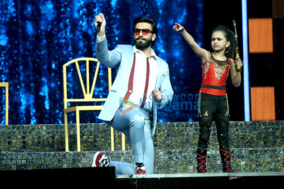 ranveer vaani promote befikre on super dancer 6