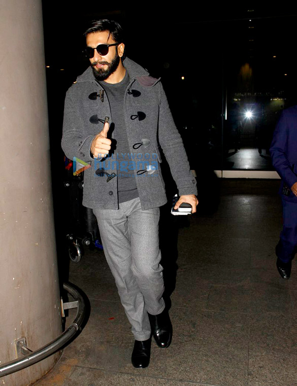 ranveer snapped as he arrives back from london 4