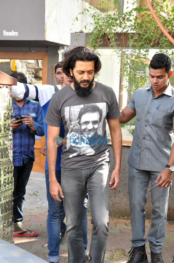 riteish deshmukh genelia dsouza snapped post lunch at sequel 5