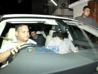 Shah Rukh Khan, Sohail Khan, Sunil Shetty & Sooraj Pancholi snapped post a party at Salman Khan's place