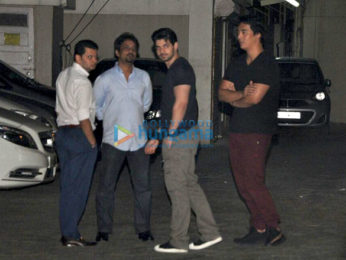 Shah Rukh Khan, Sohail Khan, Sunil Shetty & Sooraj Pancholi snapped post a party at Salman Khan's place