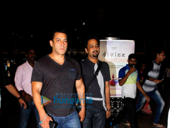 Salman Khan & others snapped at the international airport
