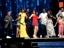 Shilpa Shetty & Shamita Shetty on the sets of Super Dancer