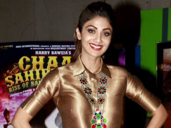 Shilpa Shetty tries out the Chaar Sahibzaade VR experience