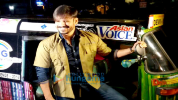 Vivek Oberoi rides auto rickshaw for charity