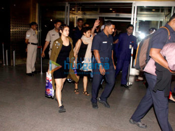 Aamir Khan, Jacqueline Fernandez and others snapped at the airport