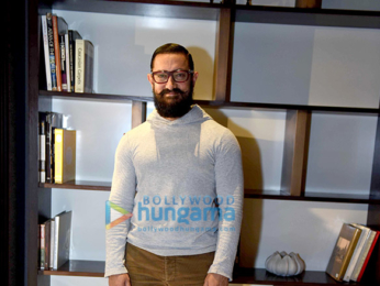 Aamir Khan and the cast promote 'Dangal' in Delhi