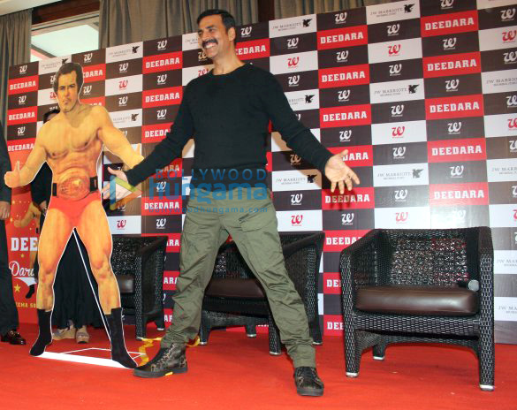 akshay kumar vindu dara singh release deedara aka dara singh a book on the legendary wrestler actor and politician dara singh 3