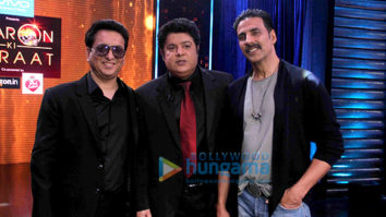 Akshay Kumar and Sajid Nadiadwala snapped on sets of Yaaron Ki Baraat