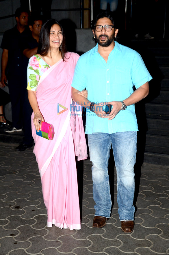 cast and crew screening of dangal 18
