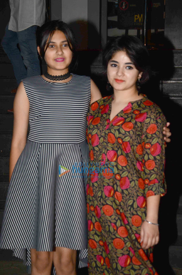 cast and crew screening of dangal 32