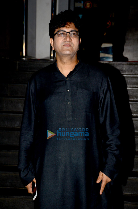 cast and crew screening of dangal 43