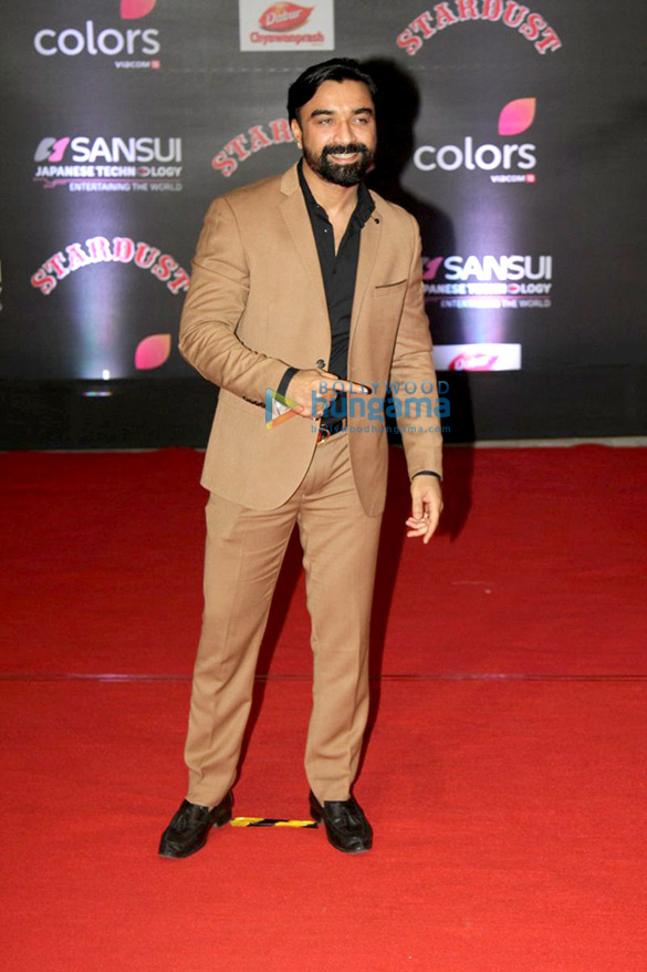 celebs grace stardust awards 2016 44