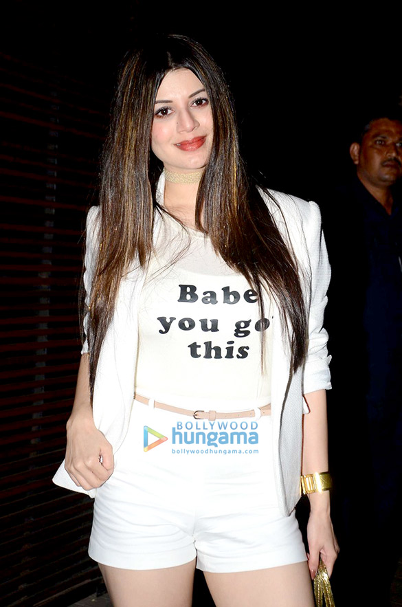 celebs grace the launch of the estellla lounge in juhu 2