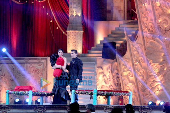 celebs perform at 23rd annual star screen awards 2016 19