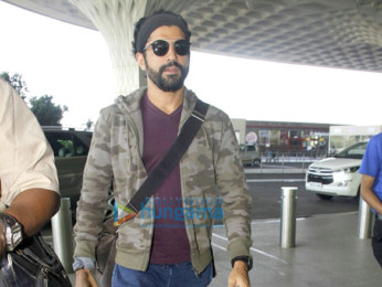 Farhan Akhtar, Sushmita Sen & Sophie Choudry snapped at the airport